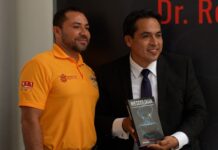 Con Éxito la Presentación del Libro “Riesgología” de Roy Navarrete Cuevas en el Teatro Ángela Peralta