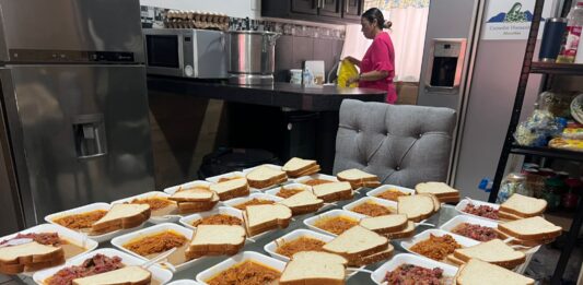 Comedor Humanitario Mazatlán Sigue en su Noble Tarea de Ayudar Cientos de Personas, la Mayoría Vulnerables