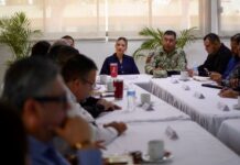 Entrega Estrella Palacios apoyos económicos a personas con discapacidad