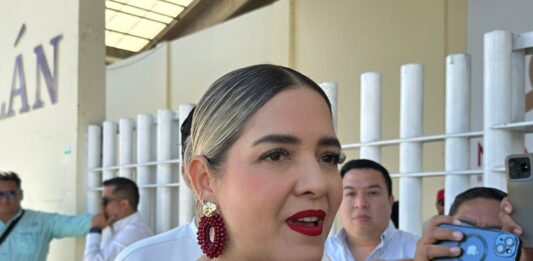 Arranca operativo de seguridad en panteones, iglesias y centros comerciales por el Día de las Madres