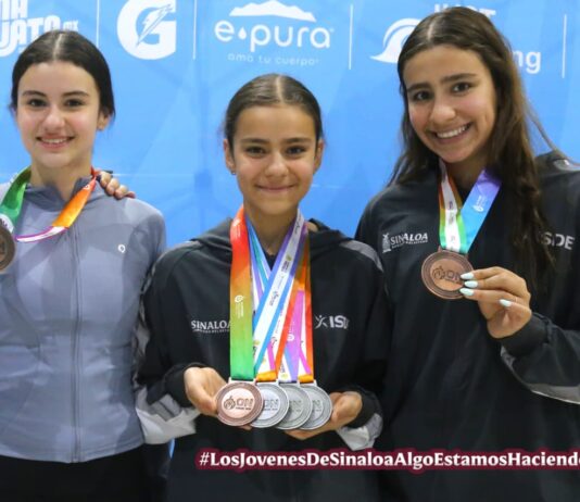 LAS HERMANAS LUNA CIERRAN CON BROCHE DE ORO LA NATACIÓN PARA SINALOA