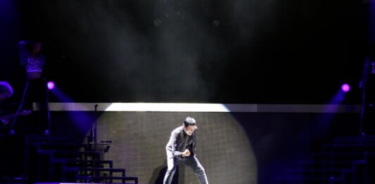 Chayanne hace vibrar Mazatlán con un concierto inolvidable