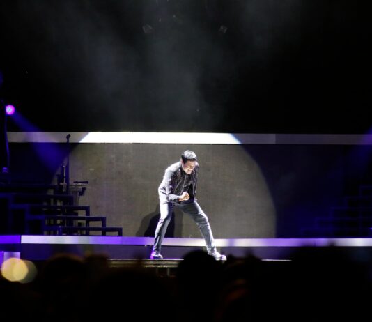 Chayanne hace vibrar Mazatlán con un concierto inolvidable