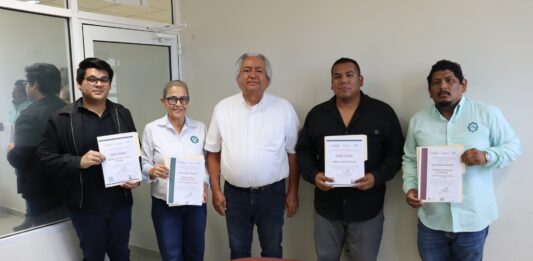 Personal de la Universidad Tecnológica de Escuinapa recibe distinciones de perfil deseable por la Subsecretaría de Educación Superior.
