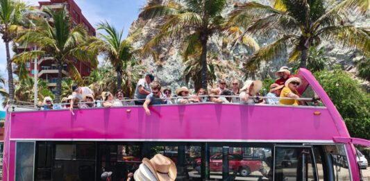 Recibe Mazatlán este lunes a más de 3,700 visitantes de crucero