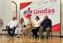 Entregan 200 apoyos a madres solteras en Mazatlán
