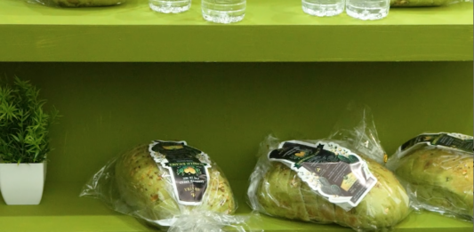 El Pan a Base de Harina de Garbanzo y Nopal Esta Siendo un Éxito en la Expo Comercio Internacional de la UAS