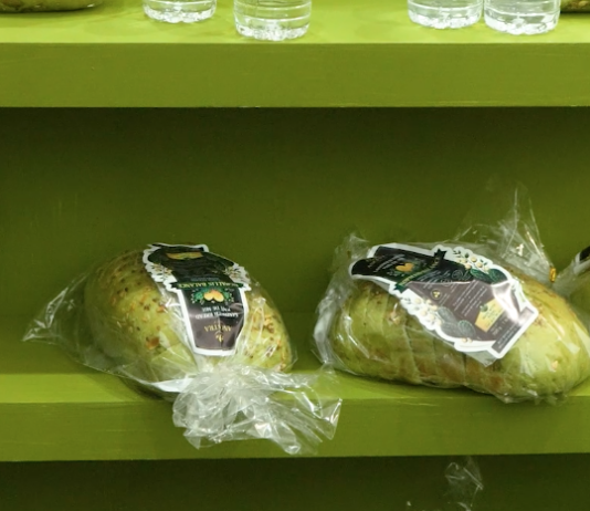 El Pan a Base de Harina de Garbanzo y Nopal Esta Siendo un Éxito en la Expo Comercio Internacional de la UAS