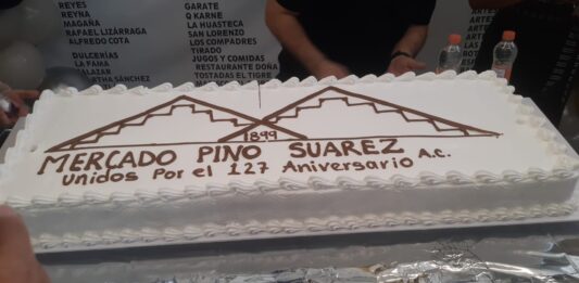 EL “PINO SUÁREZ” ESTUVO DE FIESTA ESTA MAÑANA POR SUS 121 AÑOS DE SER EL MERCADO DE MAZATLÁN