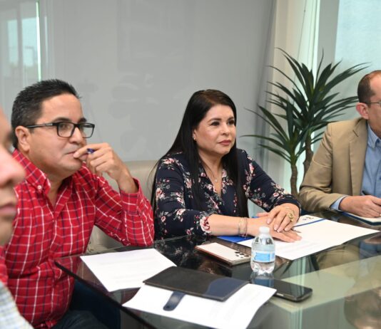 La UAS e IMSS coordinan esfuerzos para implementar el programa piloto «Consultorios ELSSA»; acercará servicios de salud preventiva a trabajadores universitarios