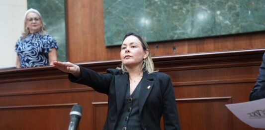 Yeraldine Bonilla Valverde rinde protesta como gobernadora interina de Sinaloa