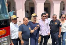 Entregan cinco camiones y equipo a Bomberos Veteranos de Mazatlán