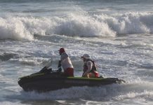 Escuadrón de Salvamento Acuático rescata a tres menores arrastrados por corriente en playas de Mazatlán