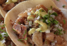 Tacos y Carnitas Manjarrez… ¡Aquí Nada Más mis Chicharrones Truenan!