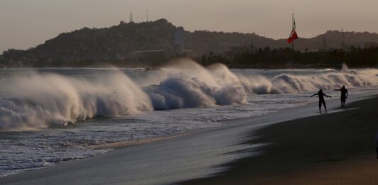 Por mar de fondo, pescadores enfrentan más de 15 días sin actividad