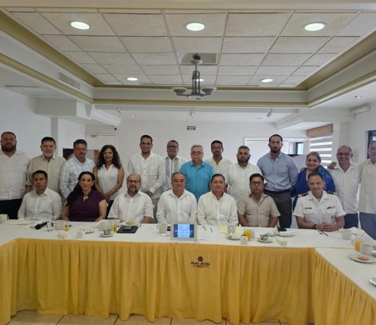 La UAS presente en toma de protesta de peritos valuadores