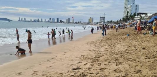 Baja el oleaje, pero continúan las corrientes de retorno: Salvamento Acuático