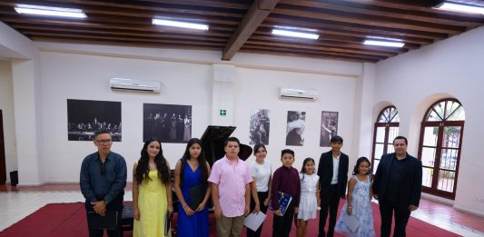 Pequeños pianistas conquistan al público en el Museo de la Música
